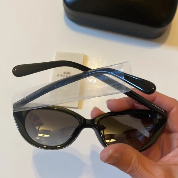 DUPLICATE LISTING FOR BUNDLE: NWOT Coach Glitter Sunglasses Cat Eye Black Silver - Picture 12 of 16